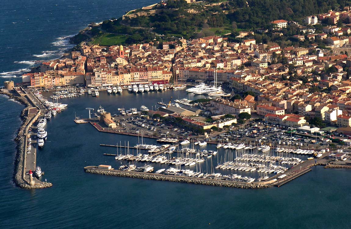 CRUCEROS SAINT-TROPEZ FRANCIA COSTA AZUL CRUCEROS DE LUJO CRUCEROS SAINT-TROPEZ CRUCEROS COSTA AZUL COTE D AZUR CROISIERES LUXURY CRUISES FRANCE CREUERS FRANÇA CRUCEROS BARCO PEQUEÑO